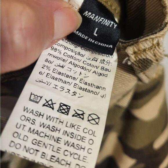 Manfinity Camo Faux Shredded Bootcut Mens Pants, L 34x32 - Picture 9 of 9